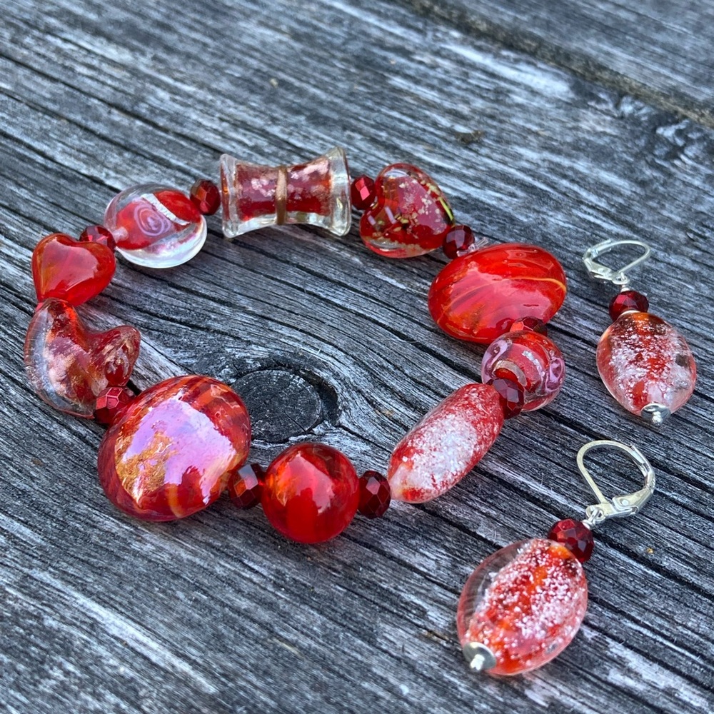 NWT Red & Silver Coloured Lampwork Glass Bracelet Ear…